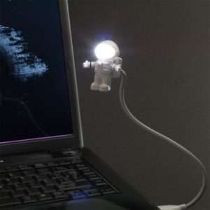 Idea regalo Lampada USB Astronauta a 22 €