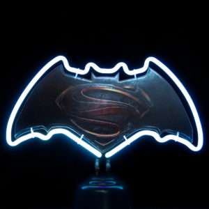 Idea regalo Lampada neon Superman v Batman