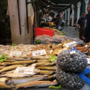 Idea regalo Il mercato del pesce: tour e soggiorno – Venezia