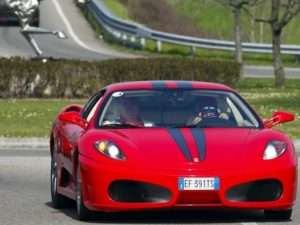 Idea regalo Guida una Ferrari – Maranello